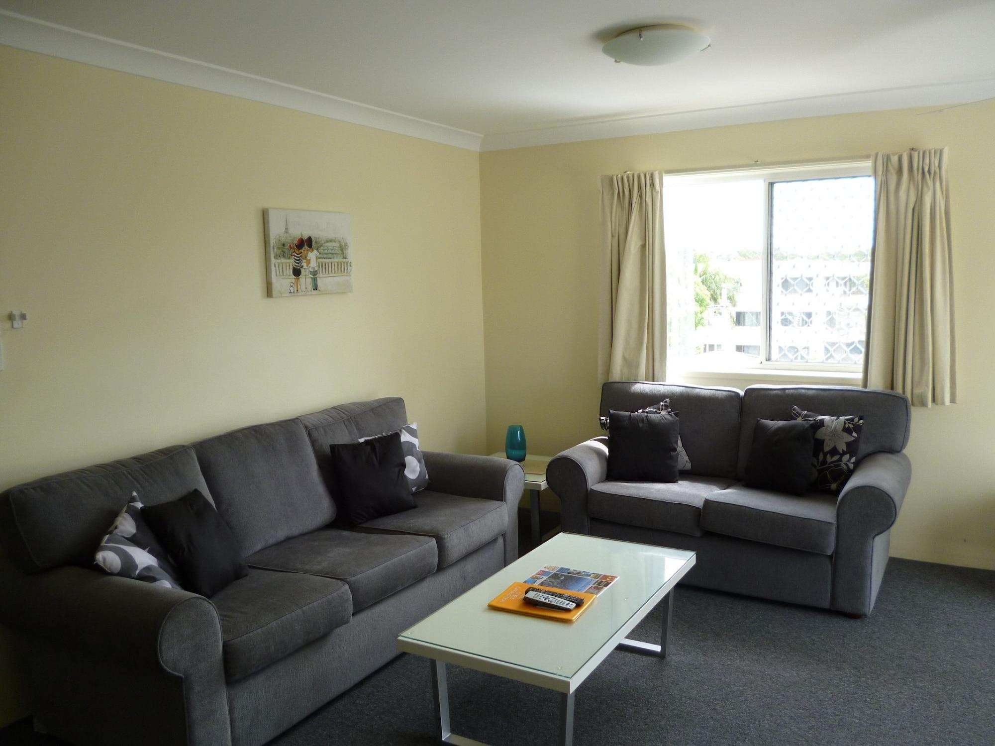 Le Lavandou Holiday Apartments Gold Coast Exterior photo